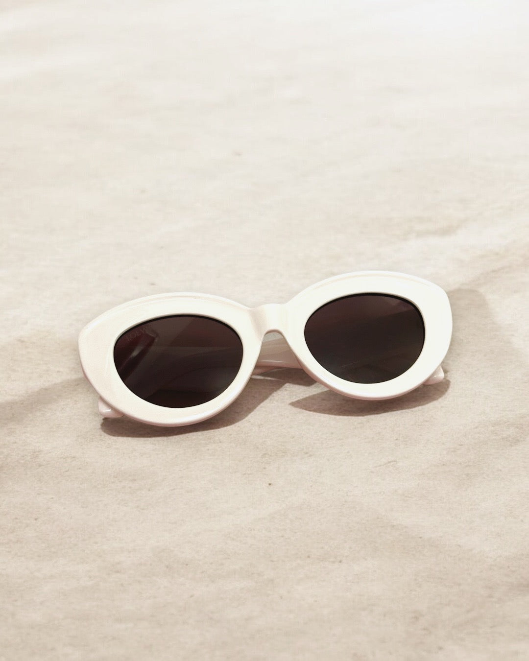 Cat eye LO sunglasses