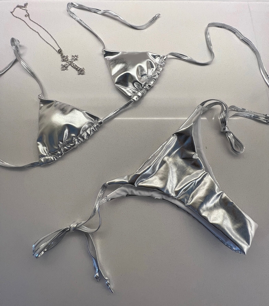 METALLIC BIKINI IN SILVER