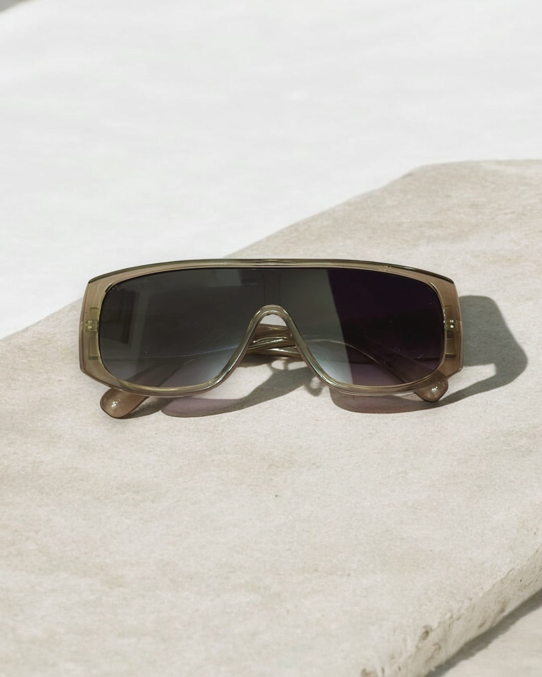 Oversized CC sunglasses