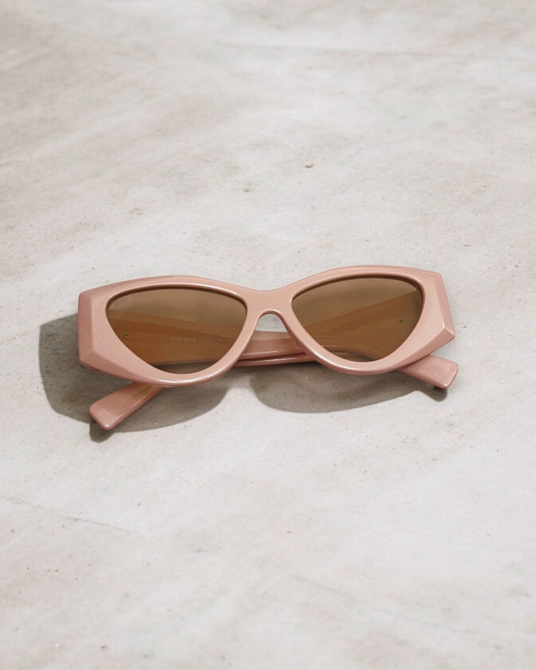 Cat eye MM sunglasses