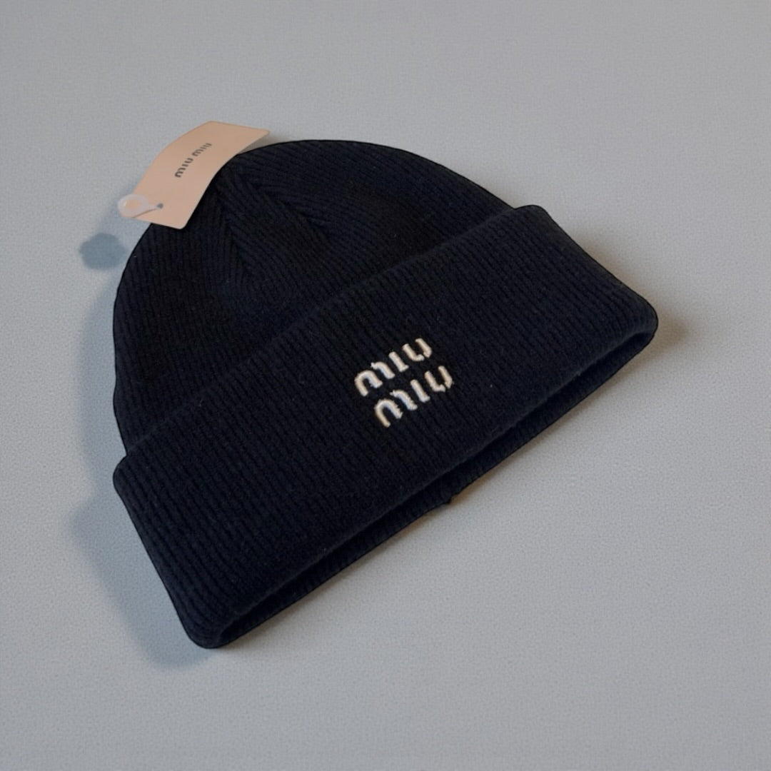 MM knitted beanie