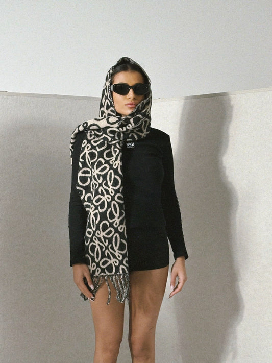LO BLACK SCARF