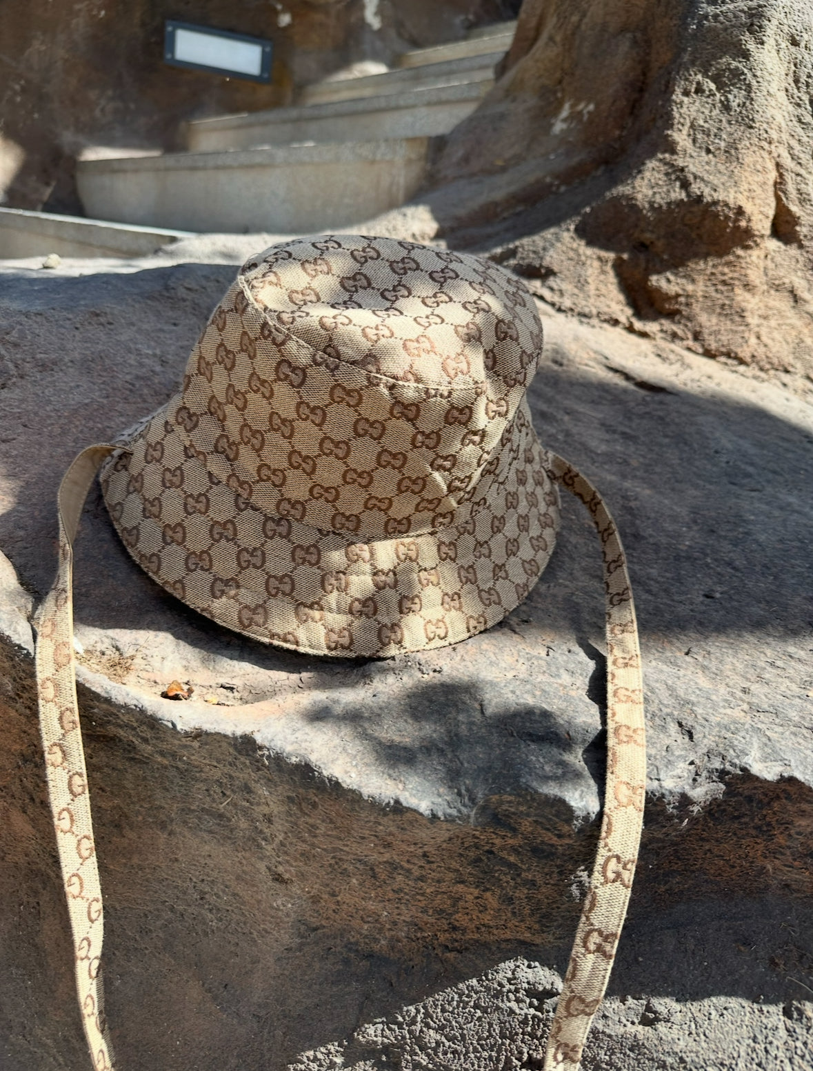 GG Bucket hat