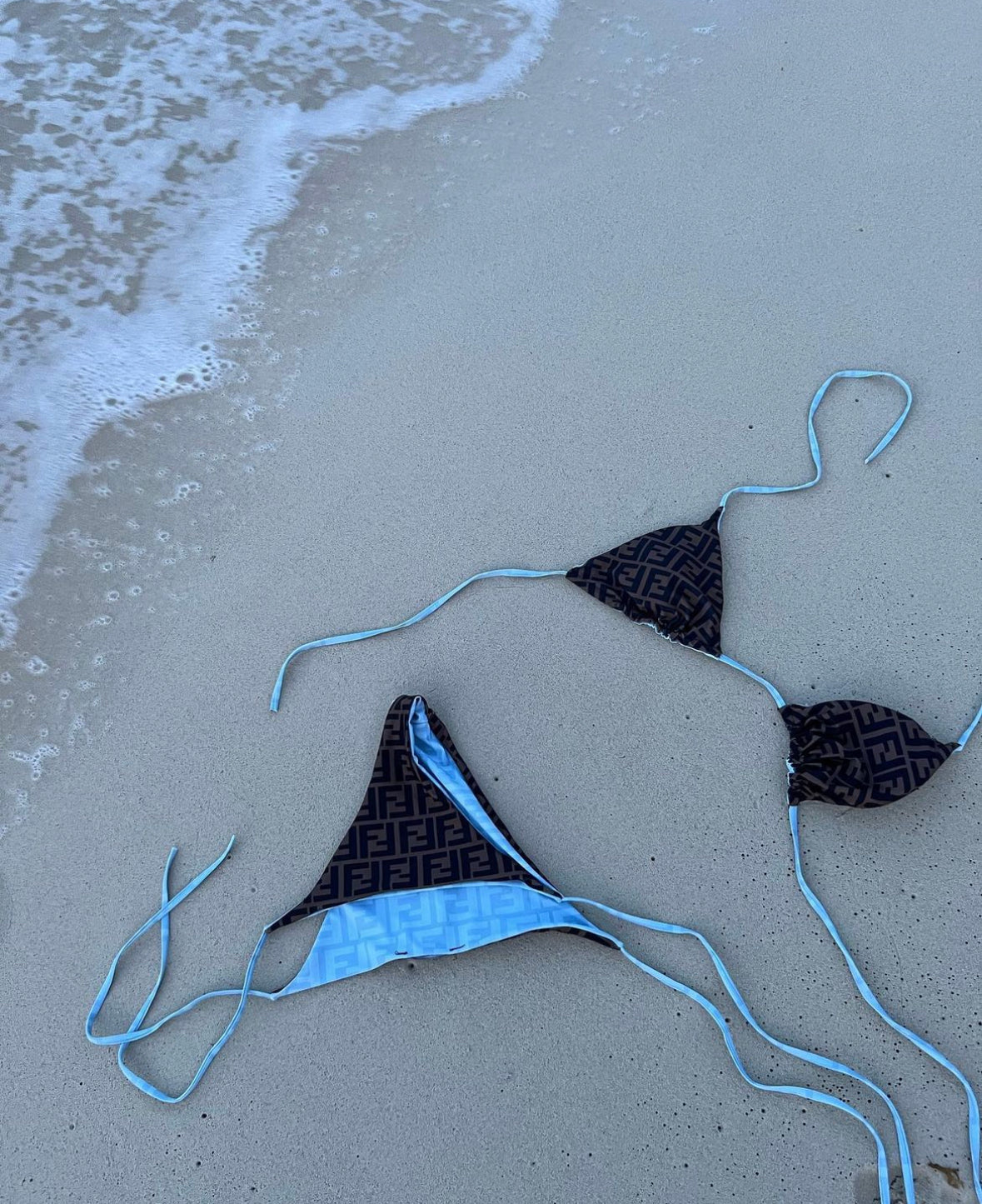 FF bikini in baby blue & brown